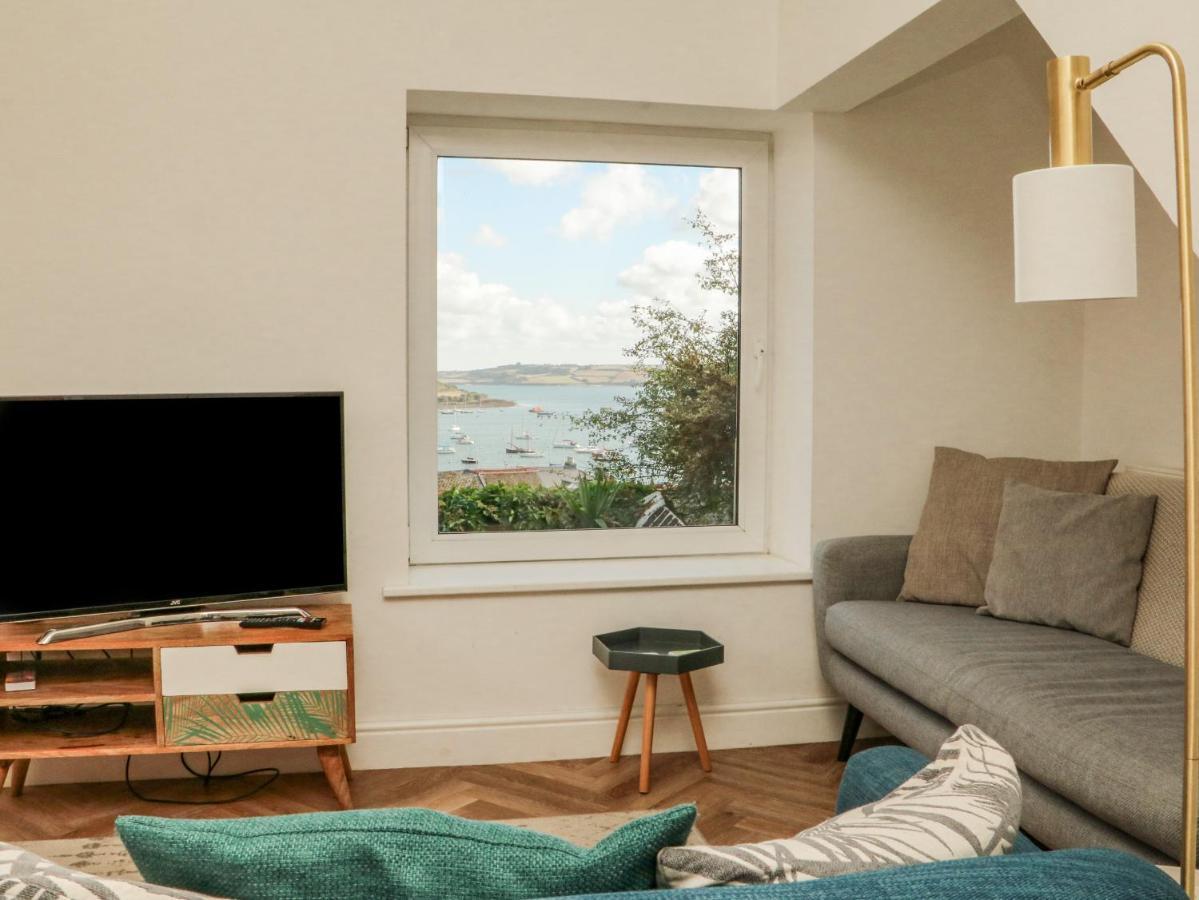 Through The Porthole Villa Falmouth Exterior photo