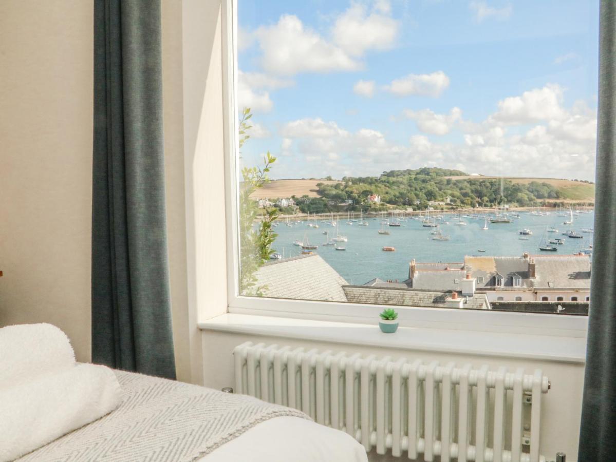 Through The Porthole Villa Falmouth Exterior photo